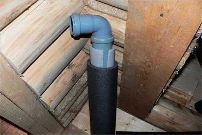 Как да изолираме водопроводна тръба в частна къща