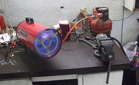 газова печка в гаража