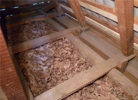 Изолирайте пода в дървена къща със собствените си ръце